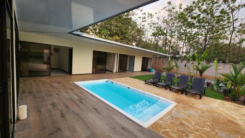 Quepos Casa | Casa Mar Azul