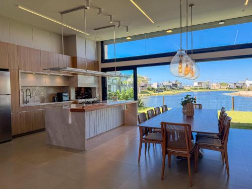 Xangri-La Casa | Casa Maravilhosa Cond Riviera Xangrila