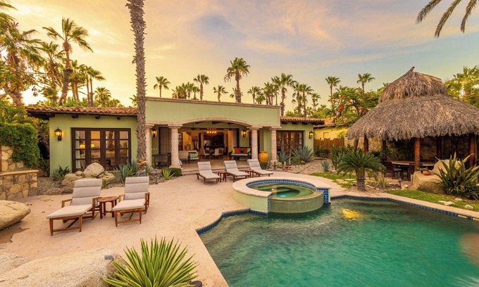 Cabo Bello Villa | Casa Maravillas: 4 hab inspiración colonial villa de diseño en Punta Ballena