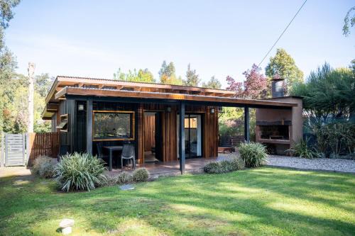 Barrio Bosque Peralta Ramos Casa | Casa Mariano - Casa en Bosque Peralta Ramos 4 PAX Con Parrilla - Hola Sur