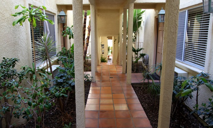 Avalon Hotel | Casa Mariquita Hotel