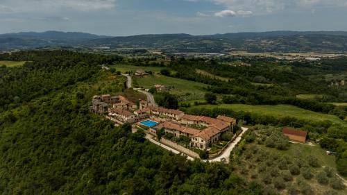 Collazzone Casa | Casa Marlèn - Medieval Borgo & pool - ItalyWeGo