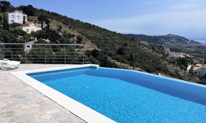 El Mas Fumats Apartamento | CASA MIREILLA - Apartamento con perfectas vistas al mar y piscina privada