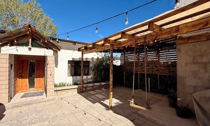 Creel Cabina | Casa MiRó Creel, un lugar acogedor con chimenea interior.