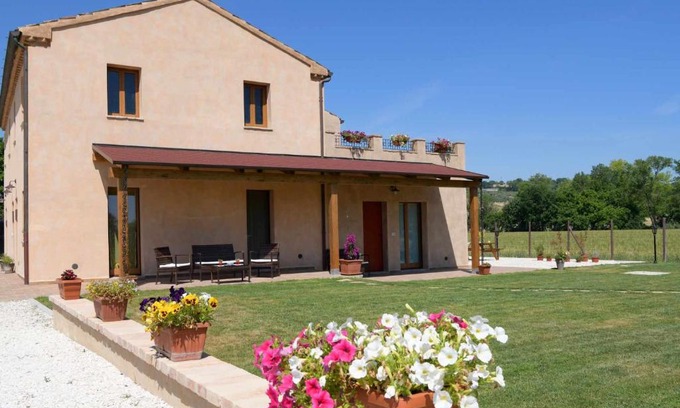 Monsano Apartamento | Casa Montefiore 13 LT nella tranquilla campagna Marchigiana