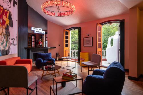 Barrio de La Presa Hotel | Casa Nada Hotel