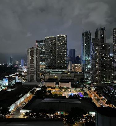 Highway Hills Apartamento | Casa ni Yanyan at Fame Residences
