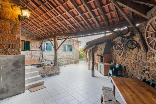 Seia Casa | Casa Outeiro de Cima - Casa Rústica típica Serrana - Seia - SERRA DA ESTRELA