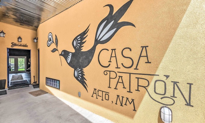 Alto Cabina | ‘Casa Patron’ Home < 10 Mi to Hiking & Casinos
