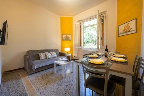 Rapallo Apartamento | Casa Pier - Centralissima in villa d'epoca