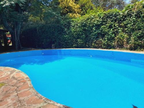 La Unión Casa | Casa quinta con gran parque, pileta y parrilla a 15 min del aeropuerto