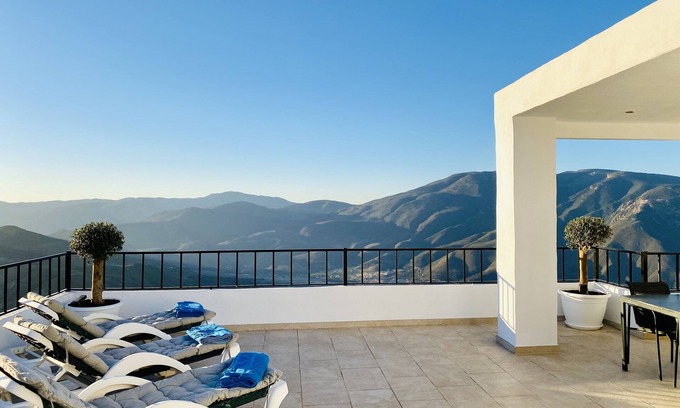 Canar Casa | Casa Rif - Contemporary townhouse with panoramic views