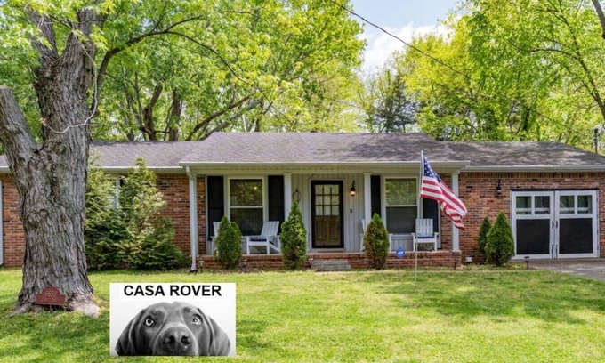 Nashville Casa | Casa Rover - Pet Friendly w/ Fenced-in Yard, Family Friendly, Mins to Downtown Nashville