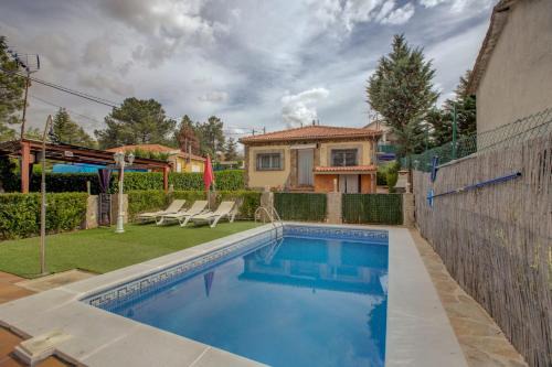 Santa María de la Alameda Casa | Casa rural Higueras