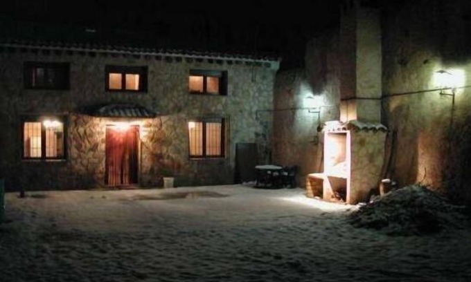 Campillo de Altobuey Cabaña | Casa Rural Abuelo Perico para 14 personas