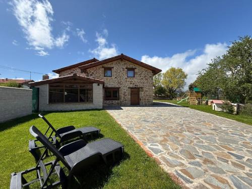 Las Rozas Chalet De Esquí | Casa Rural la Marina
