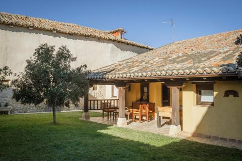 Uruena Casa | Casa Rural De La Anunciada
