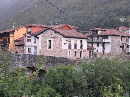 Sobrescobio Casa | Casa Rural El Puente de Agues