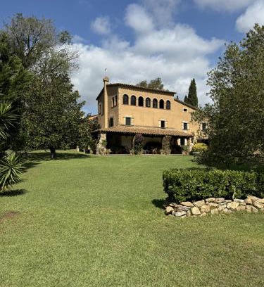 Mont-Ras Villa | Casa Rural en Mont-ras, Palafrugell, Costa Brava