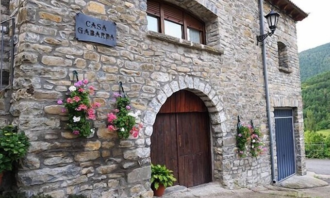Biescas Cabaña | Casa Rural Garbarda , disfruta de la montaña en los Pirineos