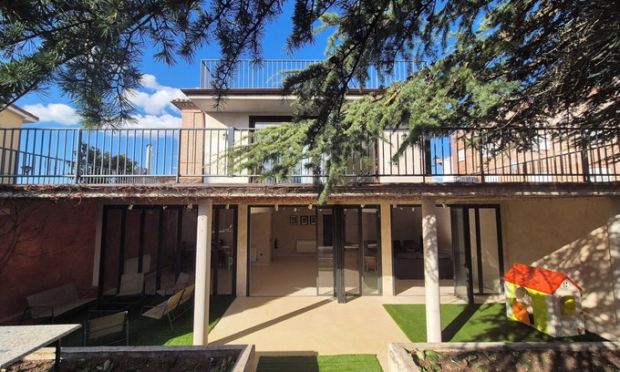 Alesanco Casa | Casa Rural Las Bengoas La Rioja – 9 habitaciones para 30 personas con bar y BBQ