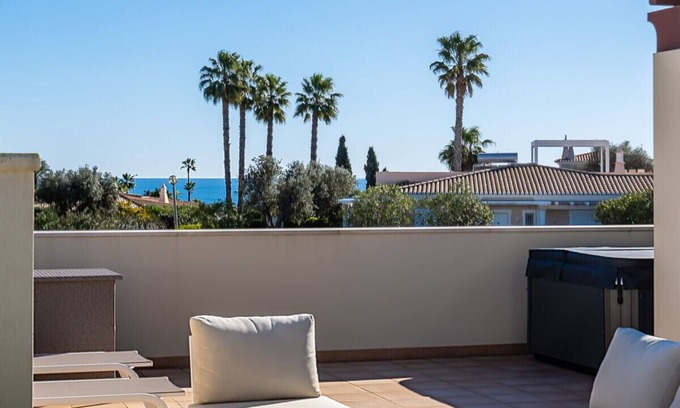 Estombar Chalet De Esquí | Casa Saudade, casa adosada con jacuzzi cerca de Ferragudo