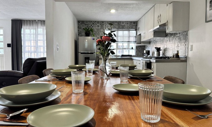 Guadalajara Apartamento | Casa Tapatía Planta Alta - Céntrico, Familiar, A/C