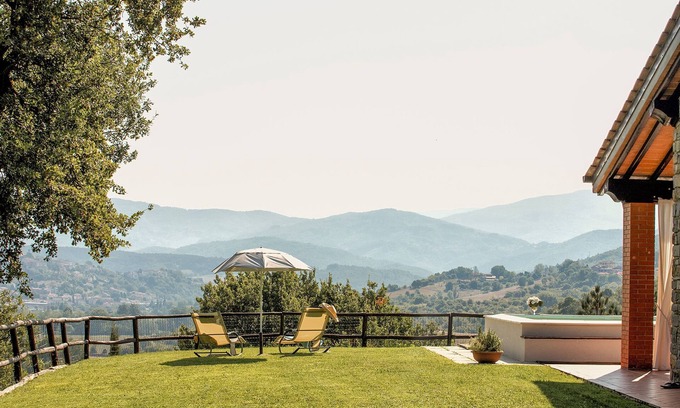 Ortignano Raggiolo Casa | Casa Vignacce - Casa Vignacce with pool, dog allowed and garden