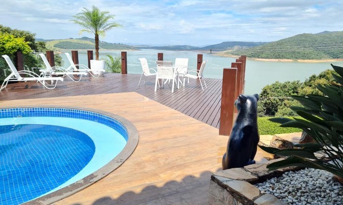 Capitolio Casa | Casa Vista de Escarpas em Escarpas do Lago - Capitólio MG