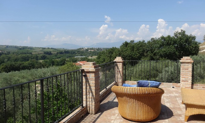 Rosciano Cama Y Desayuno | Casale del Sole