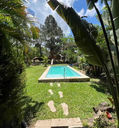 Corrientes Casa | Casaquinta grande con pileta y parrilla