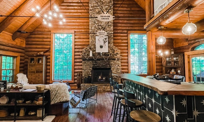 Cashiers Cabina | Cashiers Creek Front True Log 4,300 sqft Mountain Lodge, EV Charger + FiberOptic