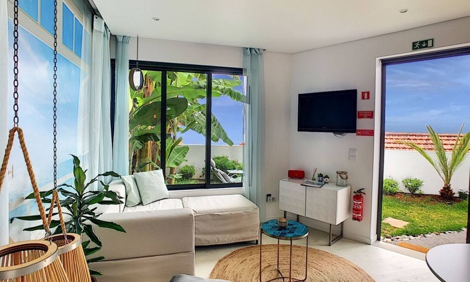 Santa Maria Maior Casa | Casinha Atlântica by LovelyStay