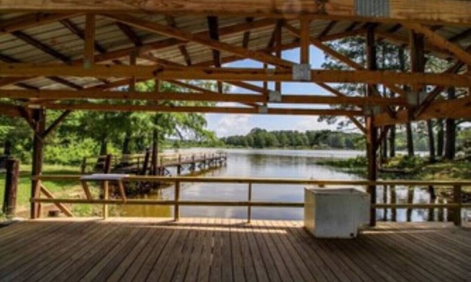 Negreet Casa | Castaway Camp .