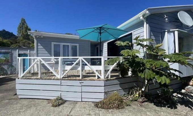 Pohara Casa | Castaway Cottage - Cute and relaxing house in beautiful Pohara