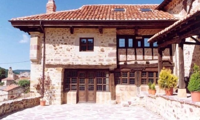 Santa Maria de Nava Cabaña | Casa Castillería para 8 personas