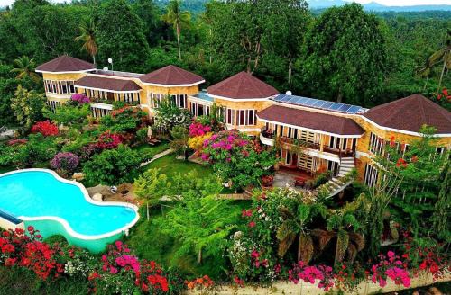 Davao Complejo | Castle View Hotel Samal
