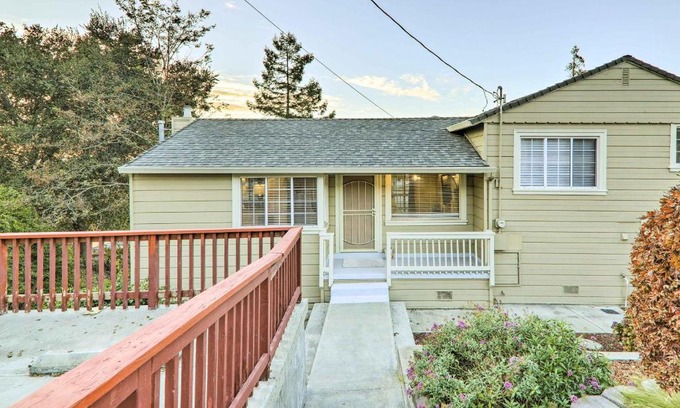 Castro Valley Casa | Castro Valley Home with Bay Area Views!