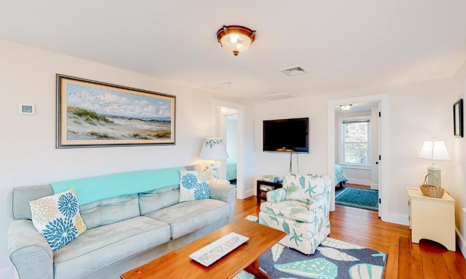 Cataumet Casa | Cataumet Cottage