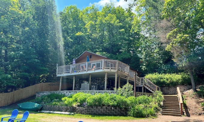 Eagle River Cabina | Siluro Casa Principal En el siluro del lago de la cadena de Lagos