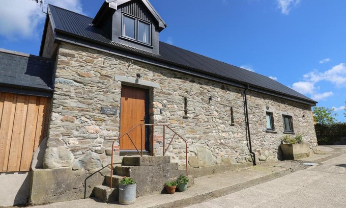 Cardigan Casa | Cattle Tree Cottage