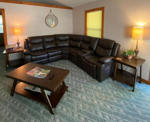 Eureka Springs Casa | Cedar Creek Cabins #1 - Giant Spa Tub, Large Wooded Porch, Full Kitchen, 1 Bedroom