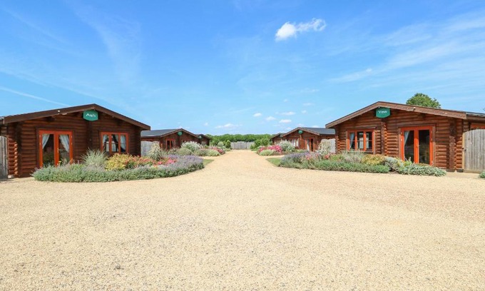 Castle Bytham Casa | Cedar Lodge