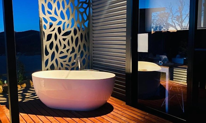 Grattai Cabina | Celestine - 1 Bed Cabin with Outdoor Bath - Kundalini Lodge