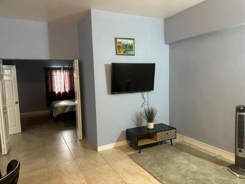 Eden Gardens Apartamento | Central 1 bedroom New Kingston