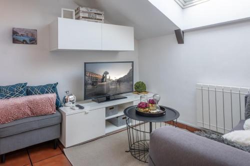 Sol Apartamento | Central and bright temporal penthouse Madrid center MYR137C