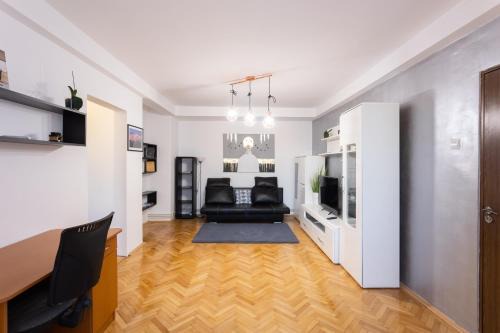 Tirgu Mures Apartamento | Central Apartment Targu Mures