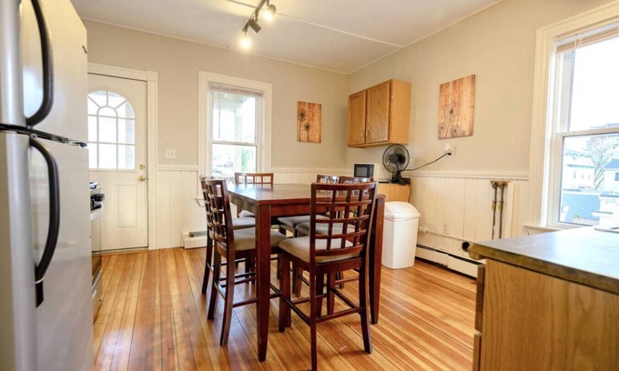 Beverly Apartamento | Central Beverly! 5 min to Salem!