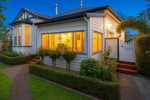 Blenheim Villa | Central Blenheim Villa