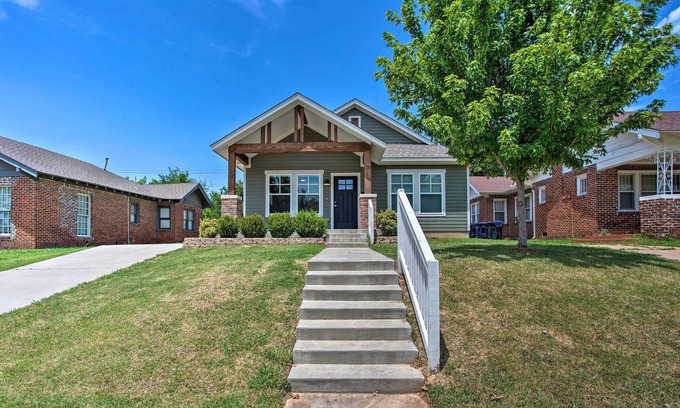 Lincoln Terrace Casa | NEW! Central OKC Home w/ Yard ~ 2 Mi to Bricktown!